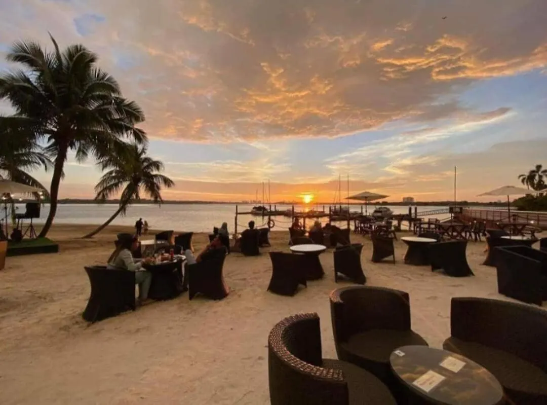 雅居清新两房一厕3-6人入住花园景 金海湾danga Bay Lägenhet Johor Bahru