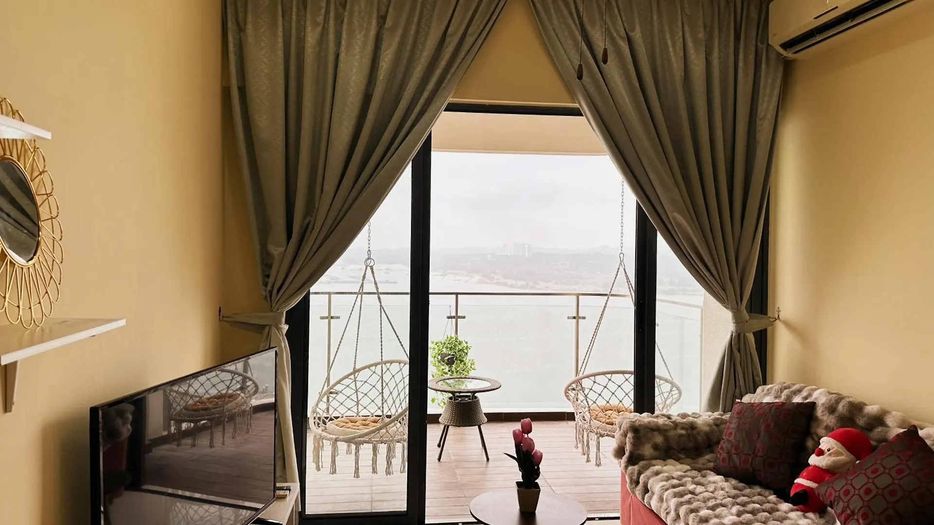雅居清新两房一厕3-6人入住花园景 金海湾danga Bay Lägenhet Johor Bahru