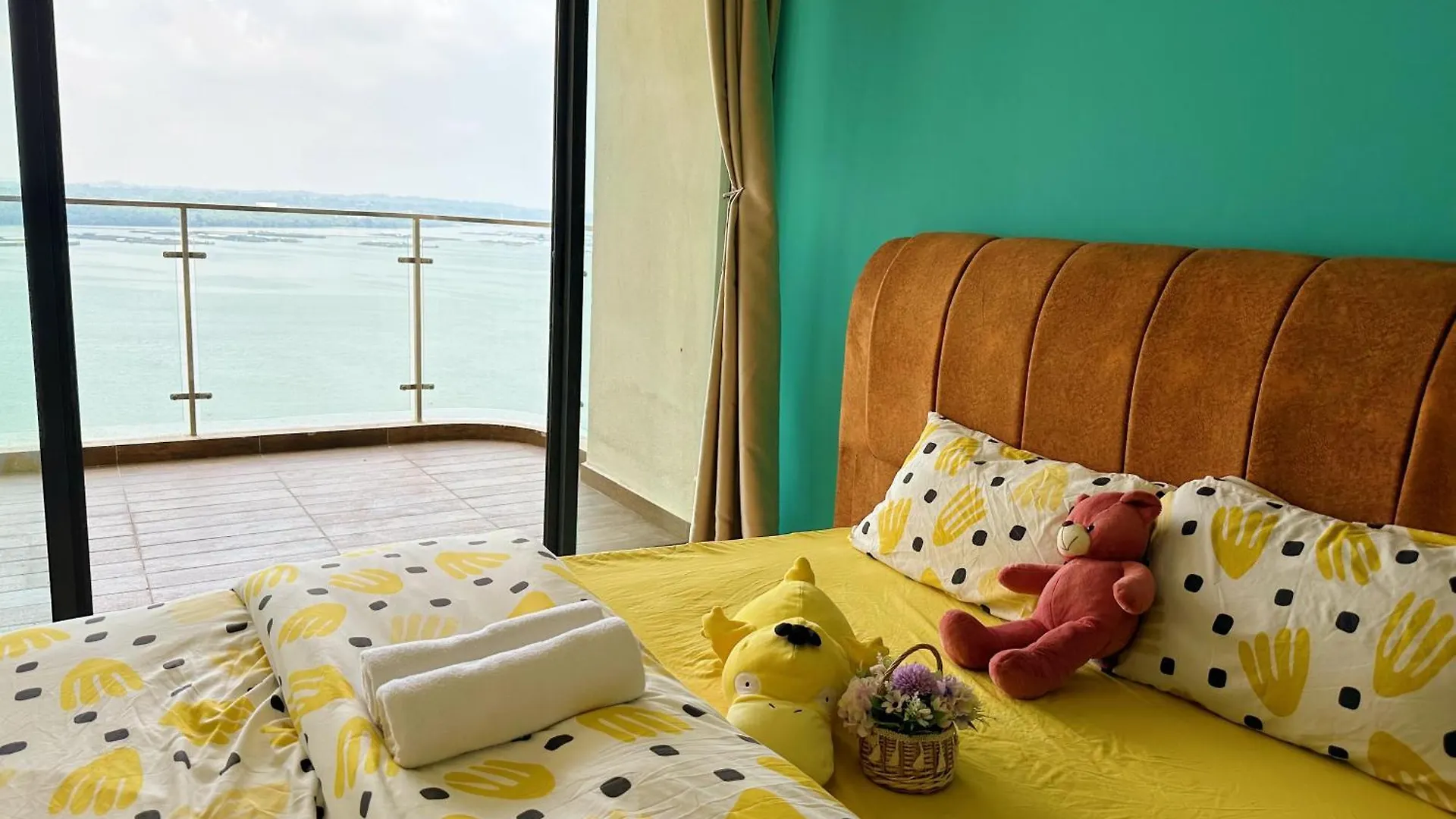 雅居清新两房一厕3-6人入住花园景 金海湾danga Bay Lägenhet Johor Bahru